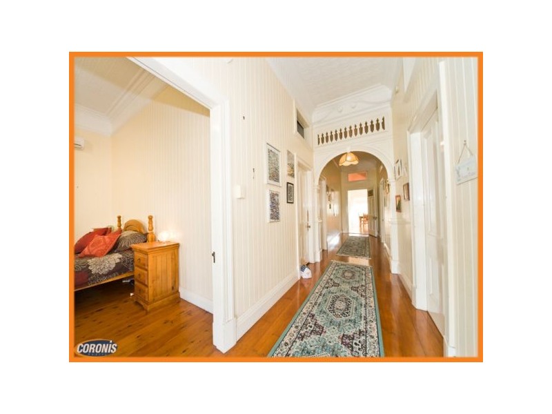 11 Lahey Close, Wynnum QLD 4178