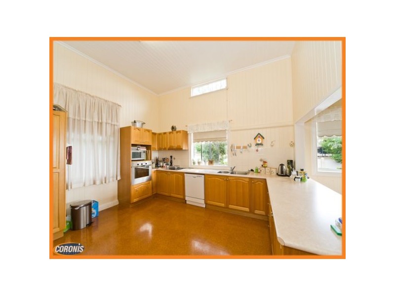 11 Lahey Close, Wynnum QLD 4178