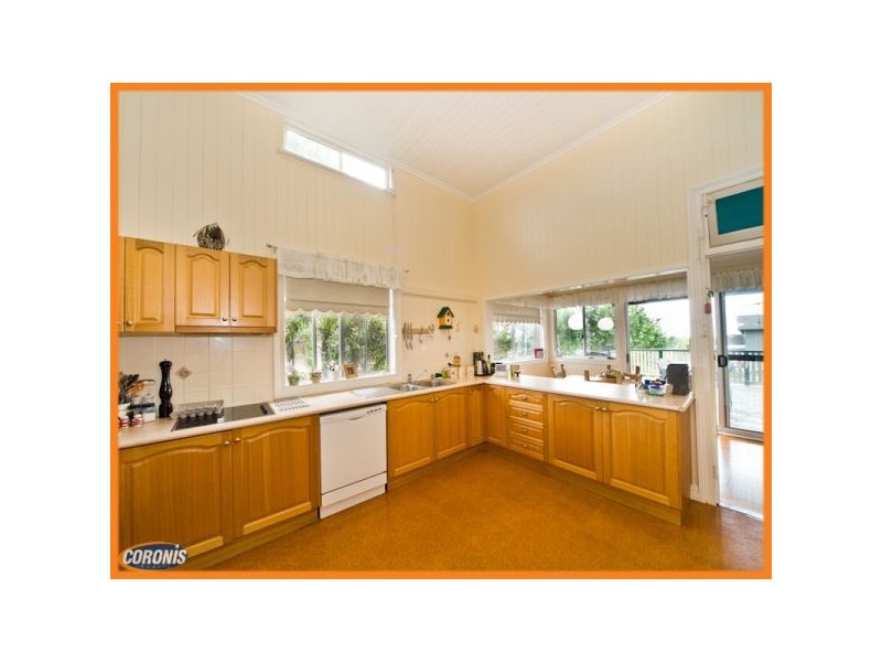11 Lahey Close, Wynnum QLD 4178