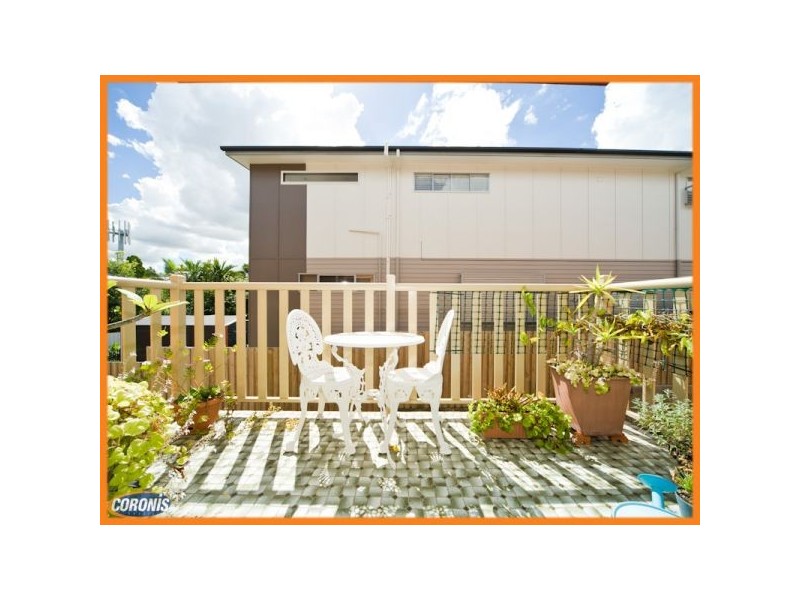 2/15 Bundah Street, Camp Hill QLD 4152