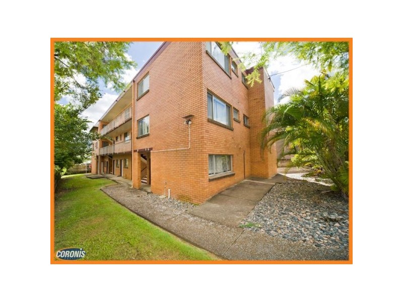 2/15 Bundah Street, Camp Hill QLD 4152