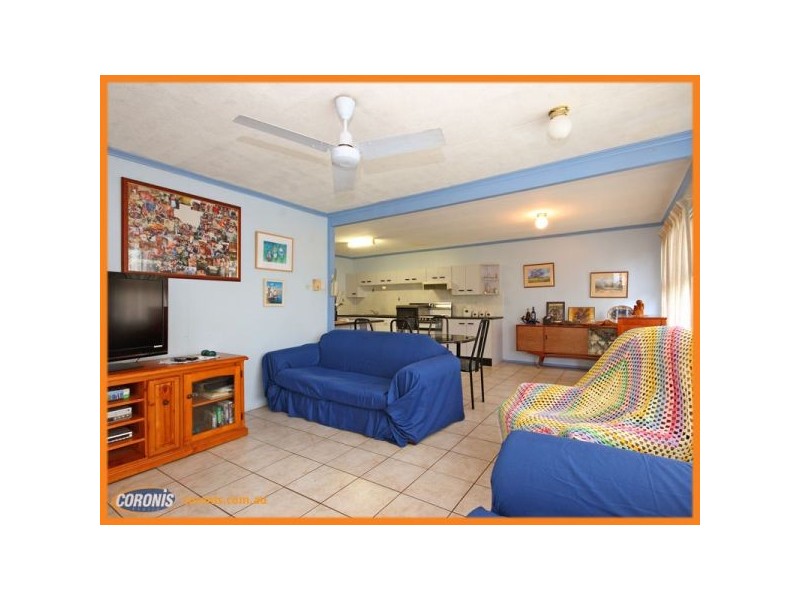 35 Gowen Street, Shorncliffe QLD 4017