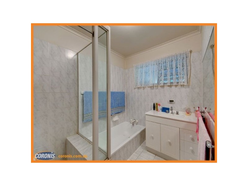 18 Clemesha, Keperra QLD 4054