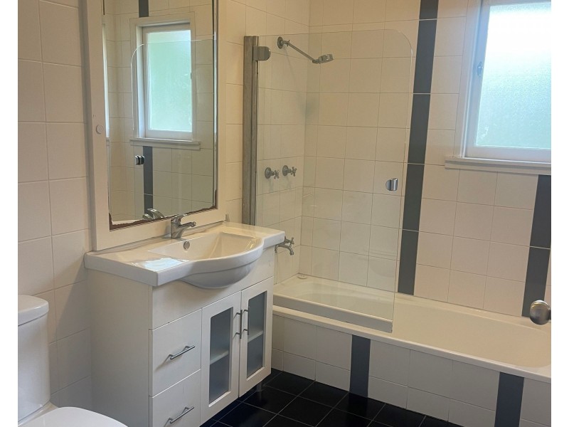 16 Coleridge Street, Stafford Heights QLD 4053