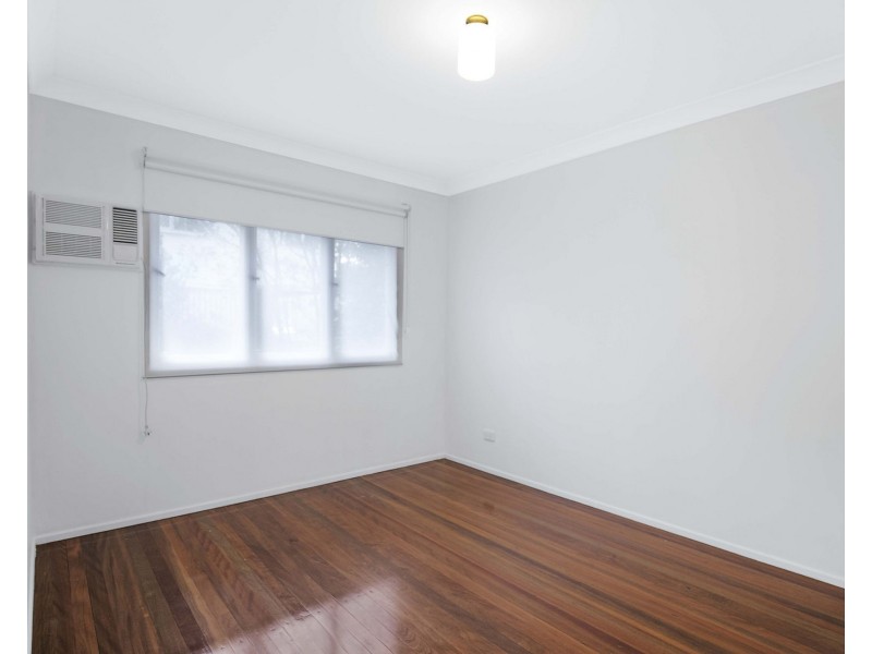 16 Coleridge Street, Stafford Heights QLD 4053