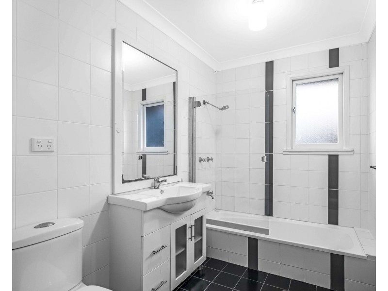 16 Coleridge Street, Stafford Heights QLD 4053