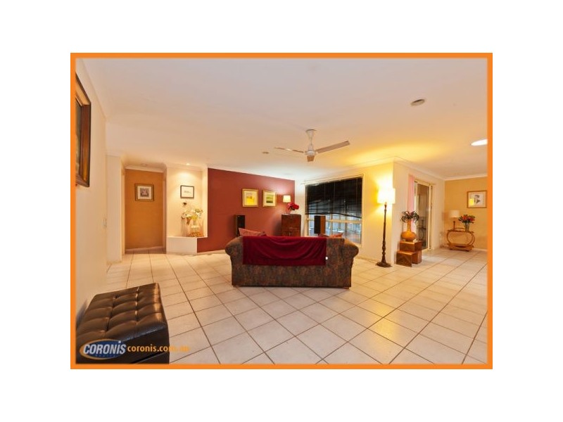 6 Corai Cl, Pacific Pines QLD 4211