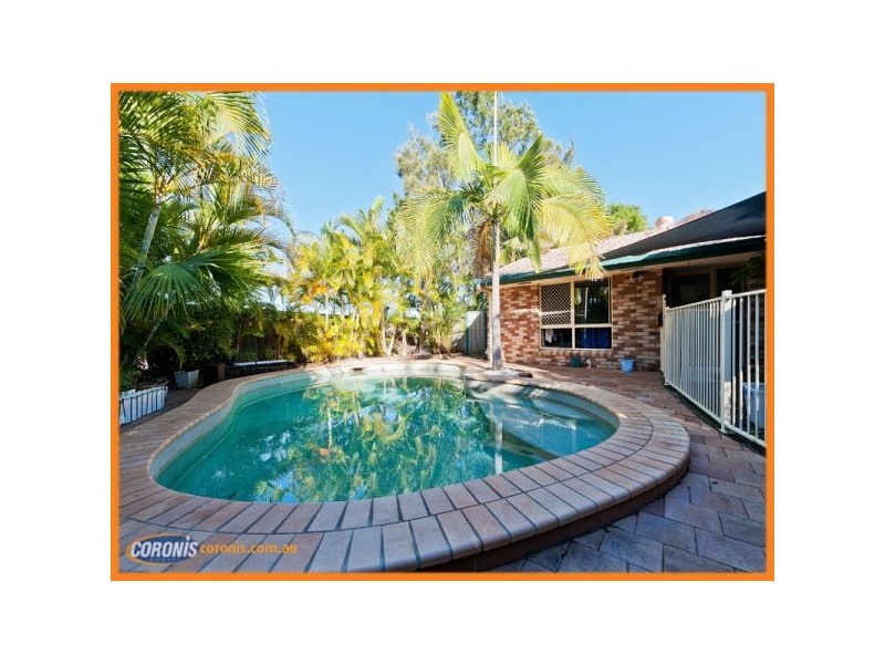 6 Corai Cl, Pacific Pines QLD 4211