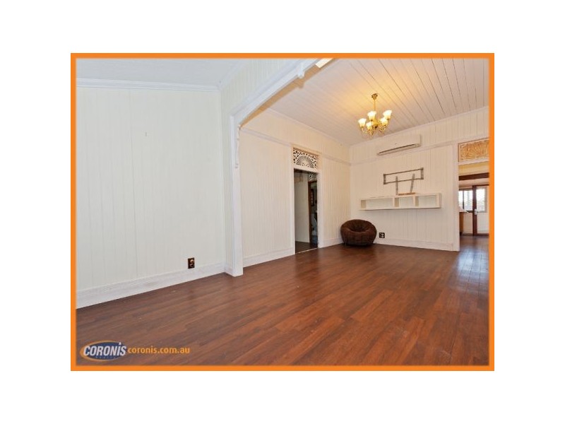 55 Laughlin Street, Kingston QLD 4114
