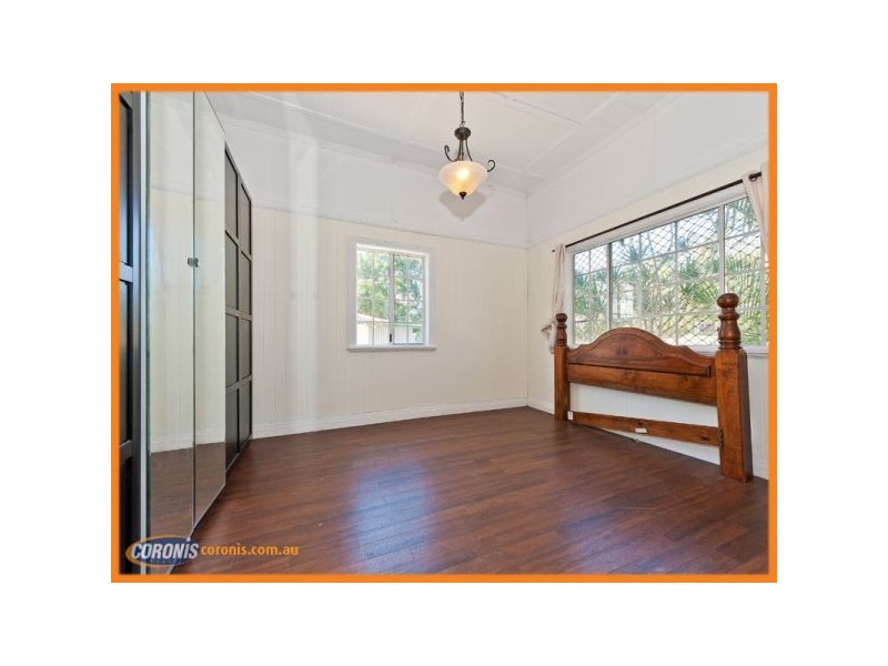 55 Laughlin Street, Kingston QLD 4114