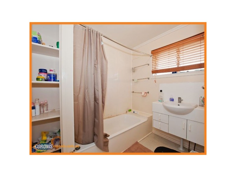 22 Madison Street, Woodridge QLD 4114