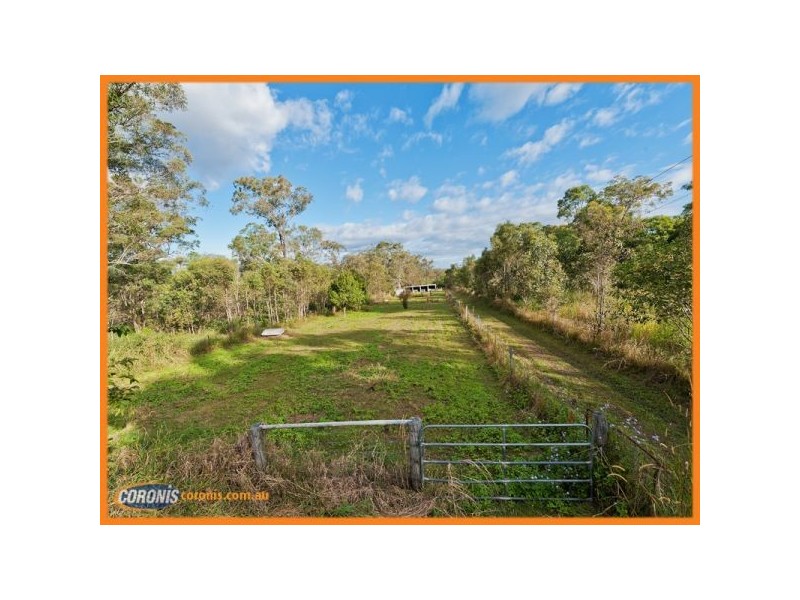 215 Andrew Road, Greenbank QLD 4124