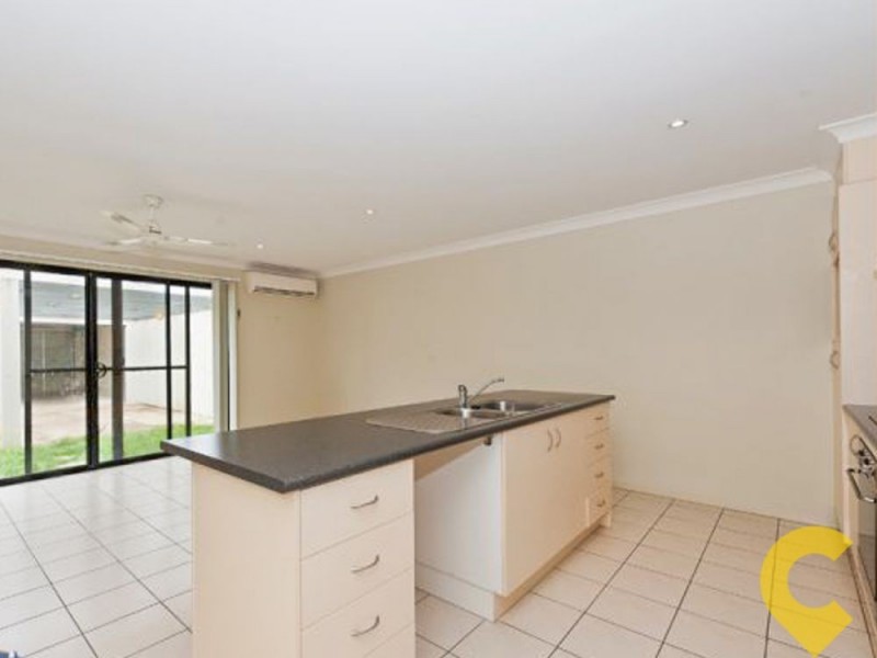 2/23 Park Esplanade, Coomera QLD 4209