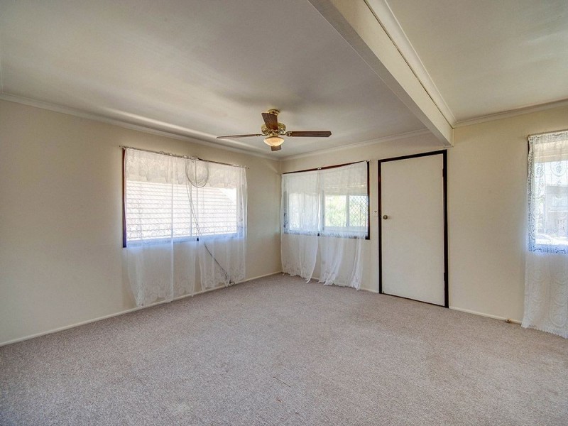 274 Scarborough Road, Scarborough QLD 4020