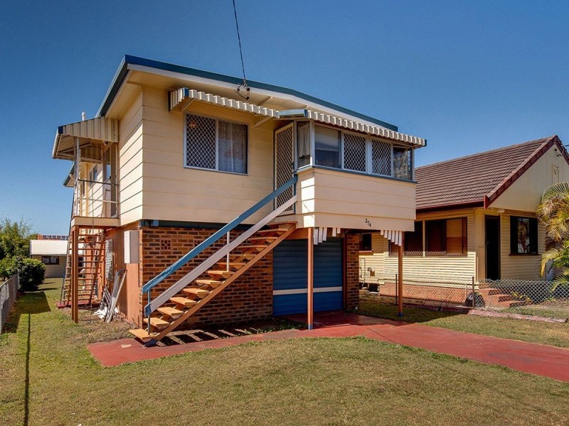 274 Scarborough Road, Scarborough QLD 4020