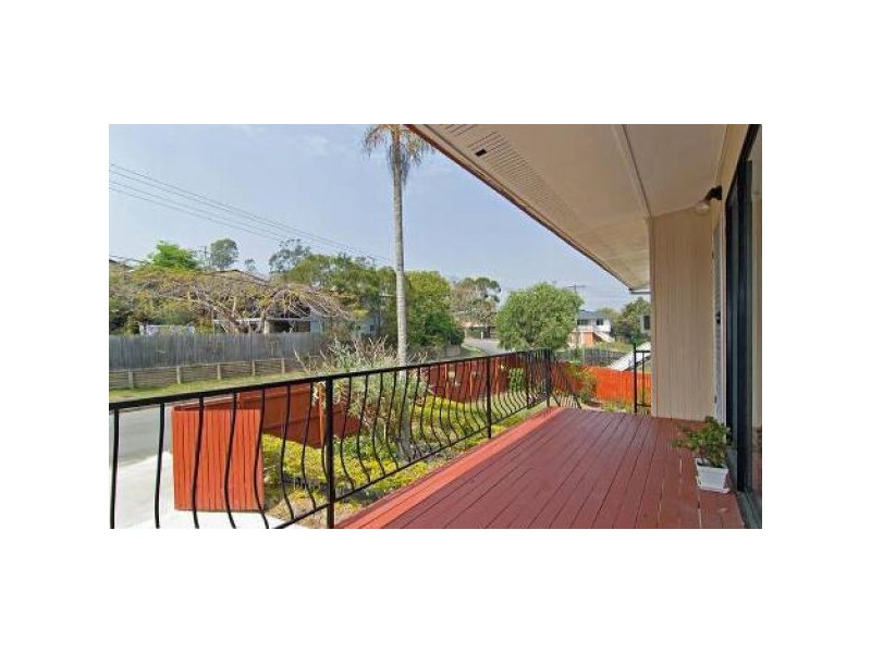 26 Alkoomi Avenue, Ferny Hills QLD 4055