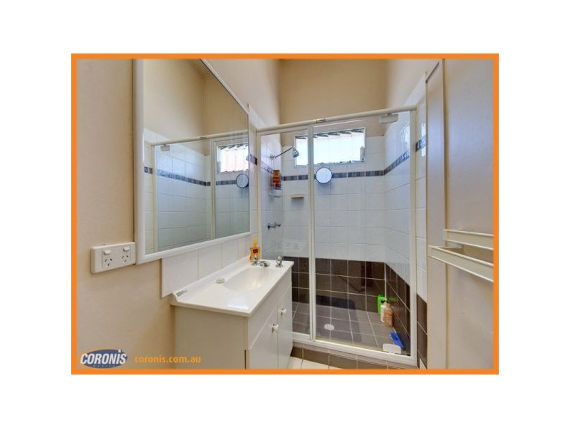 32 Jackson Street, Hamilton QLD 4007