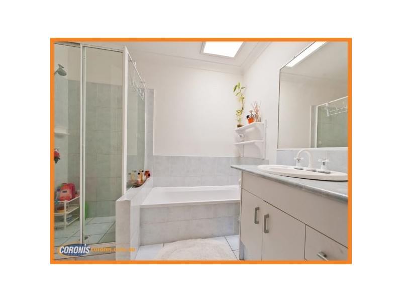 17/264 Oxley Drive, Coombabah QLD 4216