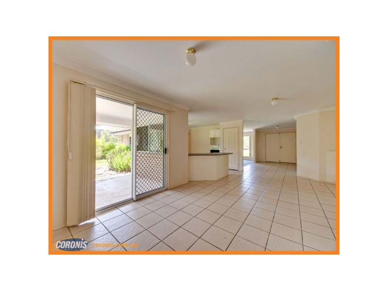 18 Crestridge Crescent, Morayfield QLD 4506