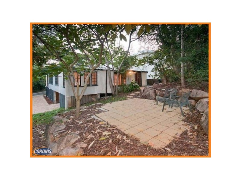 7 Carlyle Street, Red Hill QLD 4059