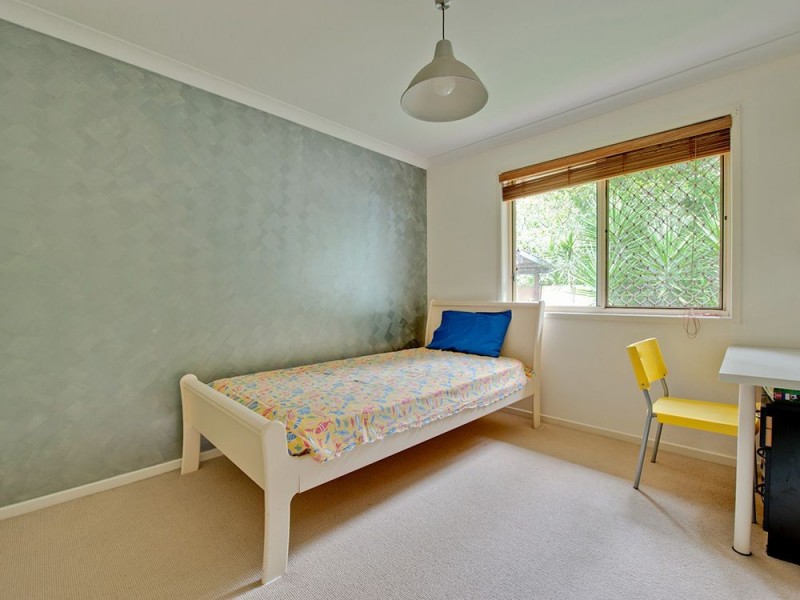 37 Cambridge Crescent, Fitzgibbon QLD 4018