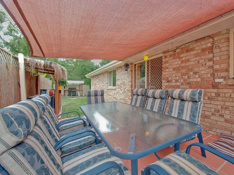 37 Cambridge Crescent, Fitzgibbon QLD 4018