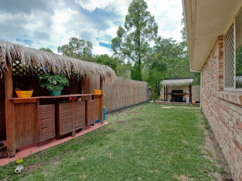 37 Cambridge Crescent, Fitzgibbon QLD 4018