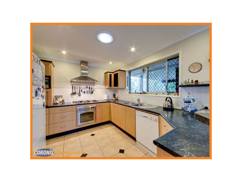 5 Cawarra Street, Carseldine QLD 4034