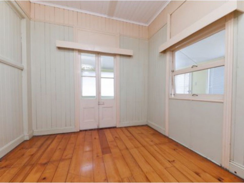 17 Maygar Street, Windsor QLD 4030