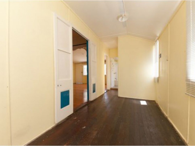 17 Maygar Street, Windsor QLD 4030