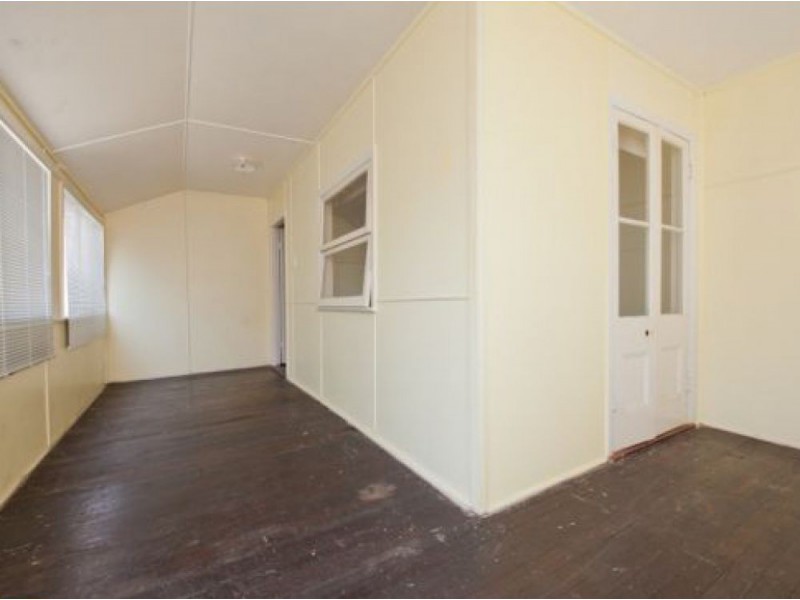 17 Maygar Street, Windsor QLD 4030