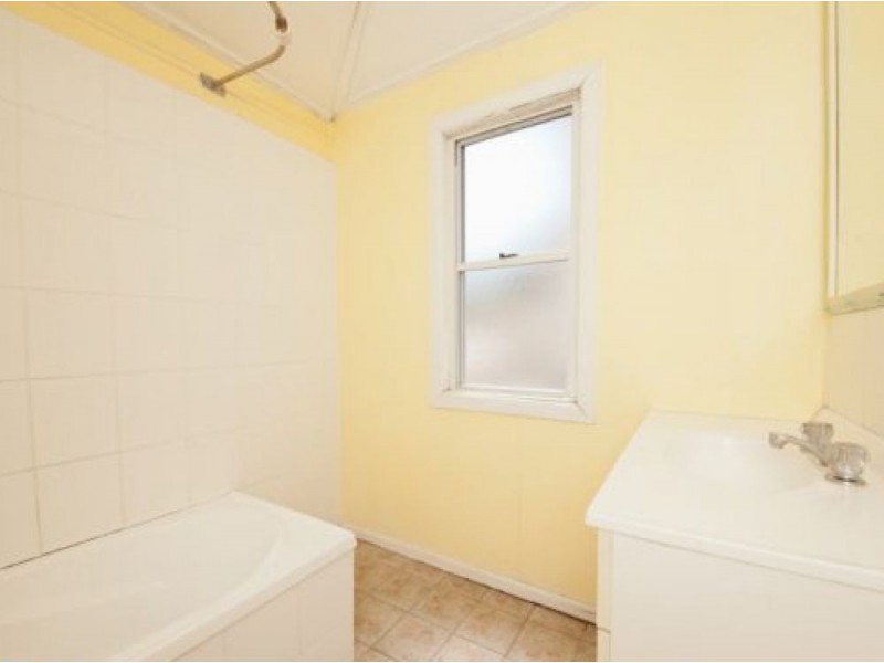 17 Maygar Street, Windsor QLD 4030