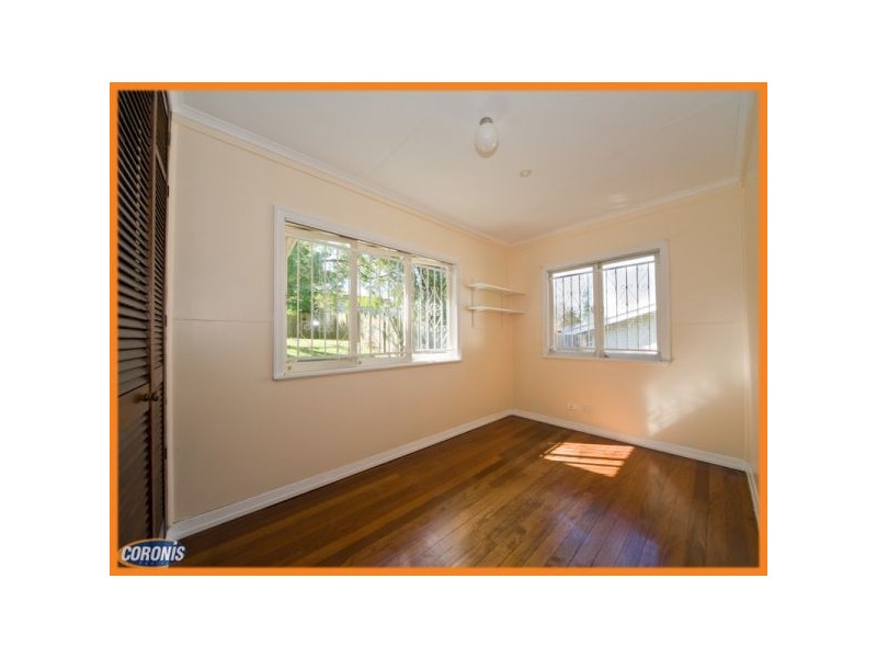 17 Quill Street, Stafford Heights QLD 4053