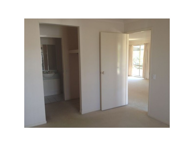 50 Lilly Pilly Crescent, Fitzgibbon QLD 4018