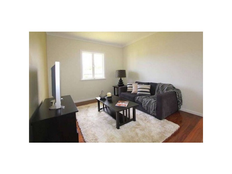 11 Blenheim Street, Chermside West QLD 4032