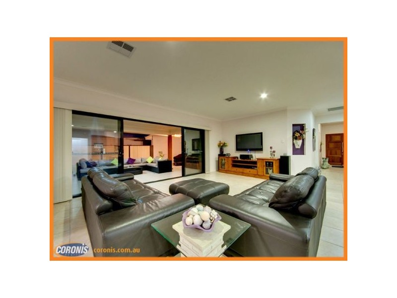 7 Lagoon Court, Murrumba Downs QLD 4503