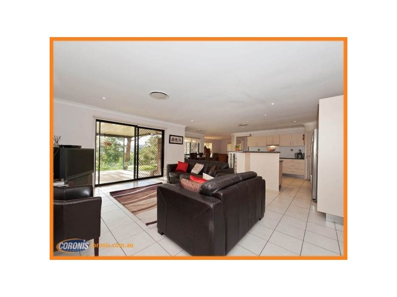 33 Walter Court, Wongawallan QLD 4210