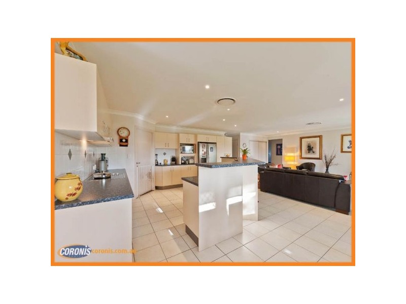 33 Walter Court, Wongawallan QLD 4210