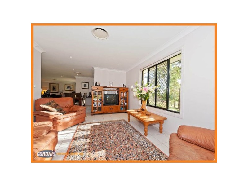 33 Walter Court, Wongawallan QLD 4210