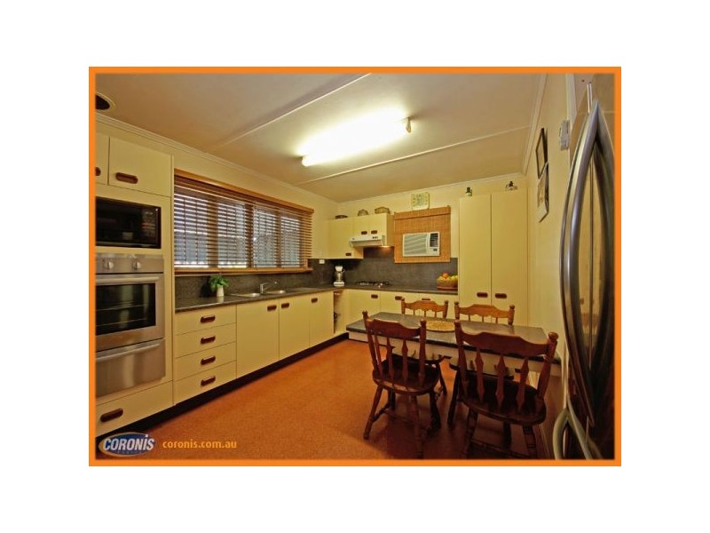 20 Queens Parade, Brighton QLD 4017