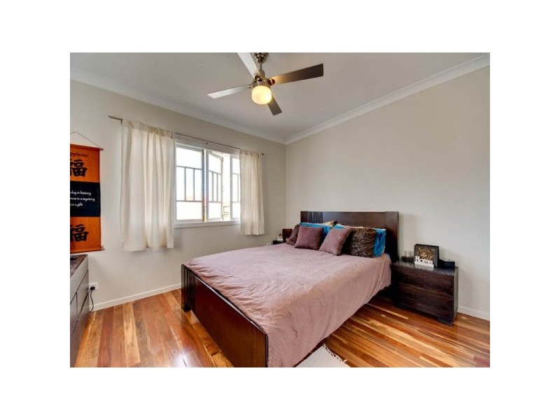 1 Seeney Street, Zillmere QLD 4034