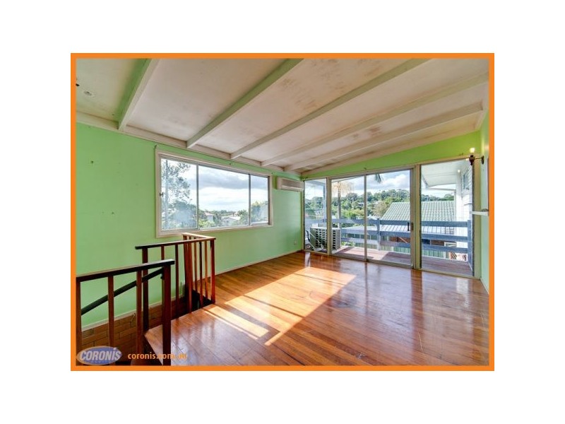 15 Coleridge Street, Stafford Heights QLD 4053