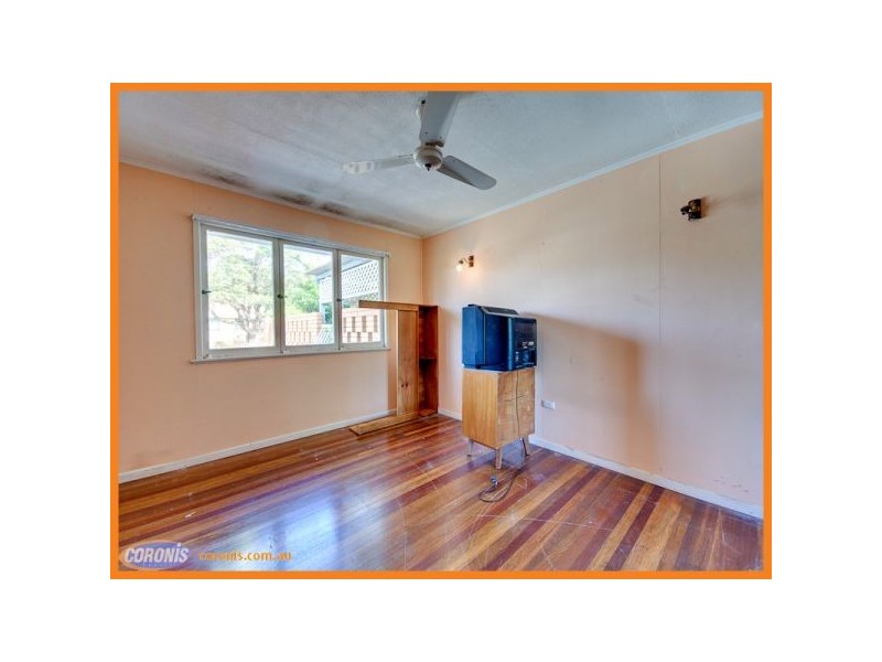 15 Coleridge Street, Stafford Heights QLD 4053