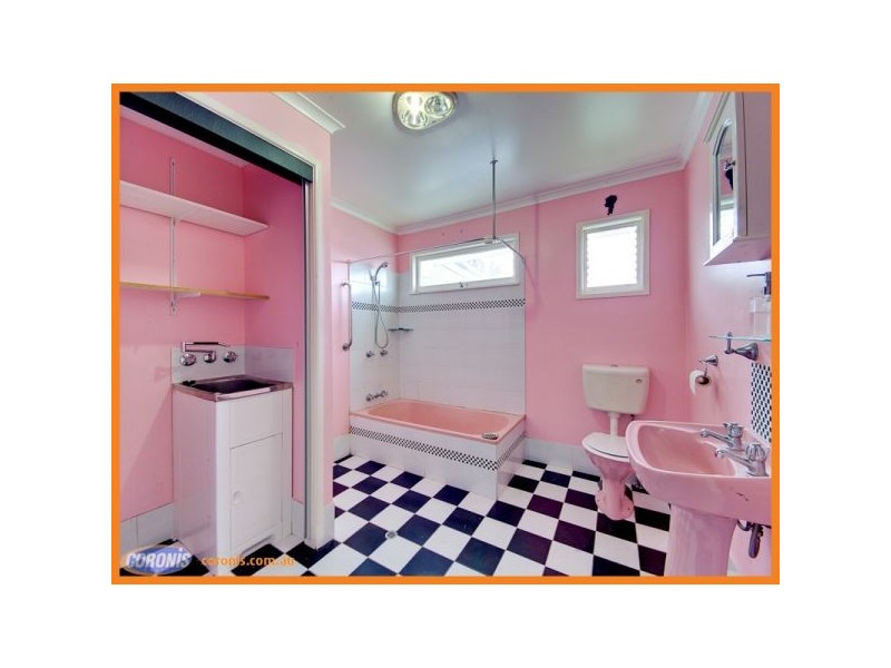 15 Coleridge Street, Stafford Heights QLD 4053