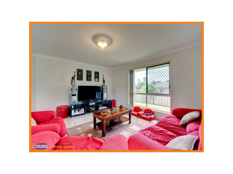 15 Macrusser Circuit, Warner QLD 4500