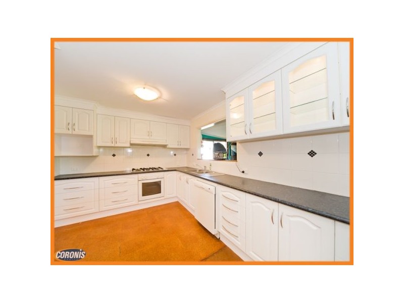 5 Bindo Place, Manly West QLD 4179