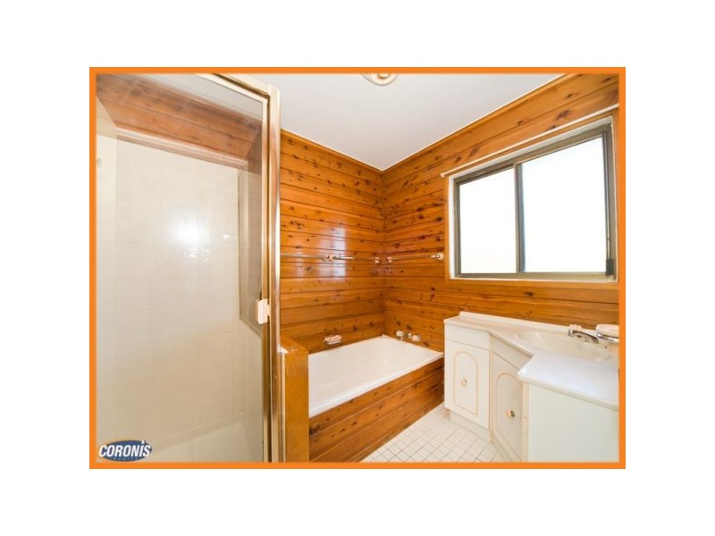 5 Bindo Place, Manly West QLD 4179