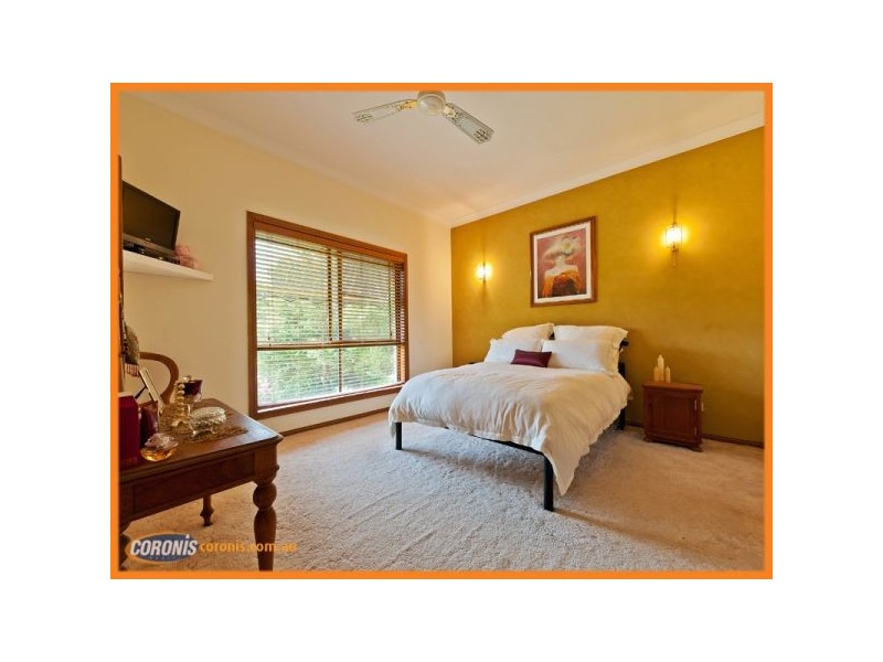 10 Renmark St, Helensvale QLD 4212