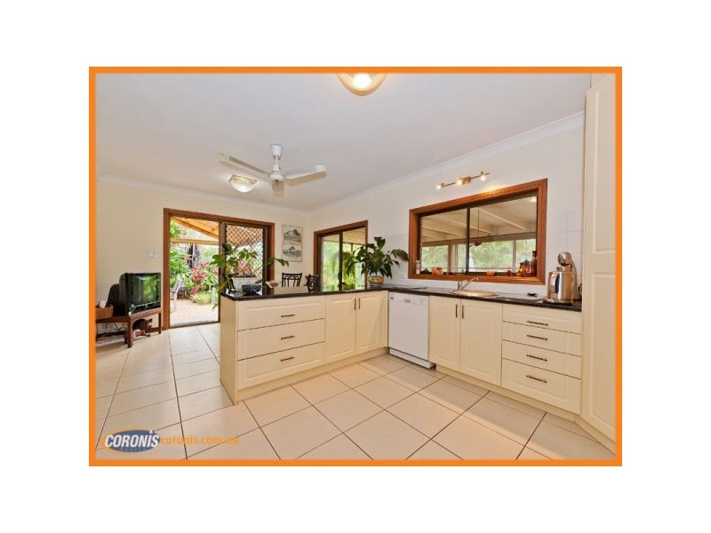 10 Renmark St, Helensvale QLD 4212