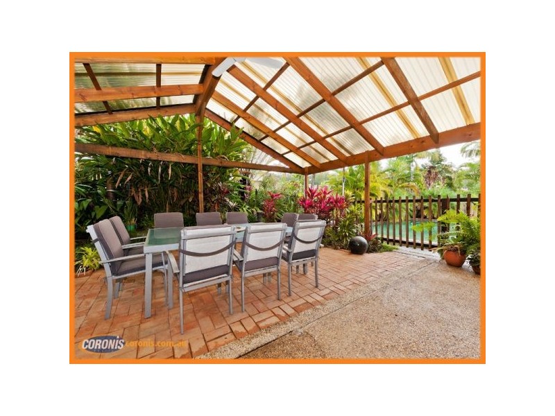 10 Renmark St, Helensvale QLD 4212